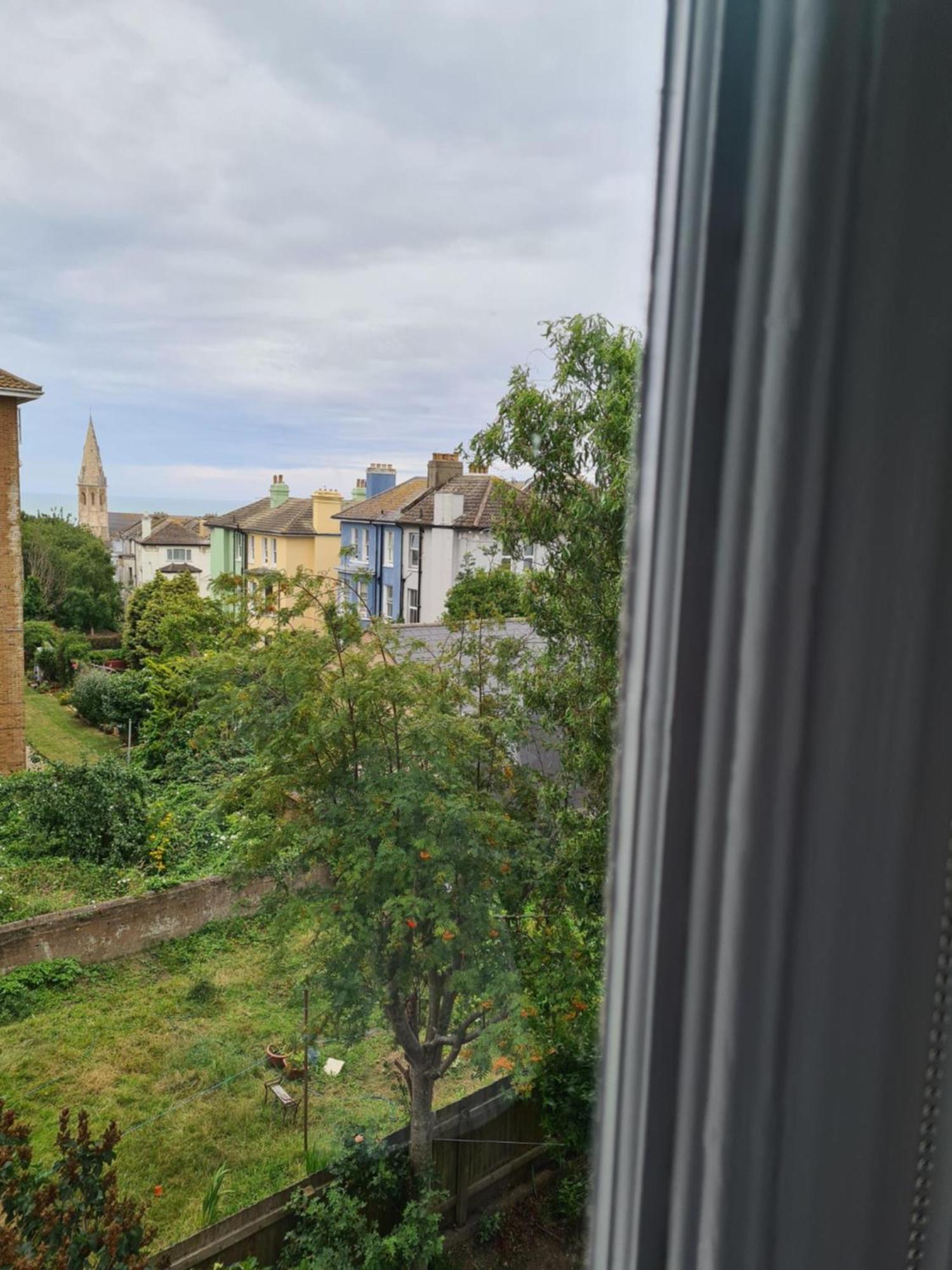 Gorgeous Sea View Apartment 5 Mins To The Beach St Leonards-on-Sea 외부 사진